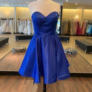 short a-line dress with inverted pleats bows